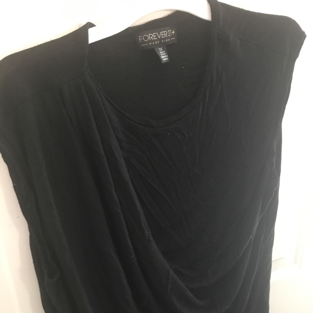 Forever 21 sleeveless top. 3 for $10